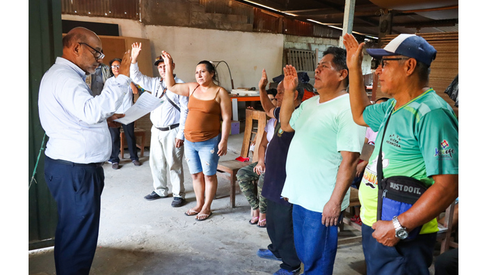 Juramentaci贸n al Comit茅 de Desarrollo del Asentamiento Humano "El Porvenir - Tarapoto".