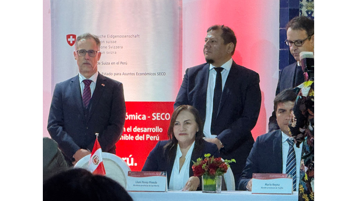 Alcaldesa participa del lanzamiento de "Programa de Cooperaci贸n Suiza".
