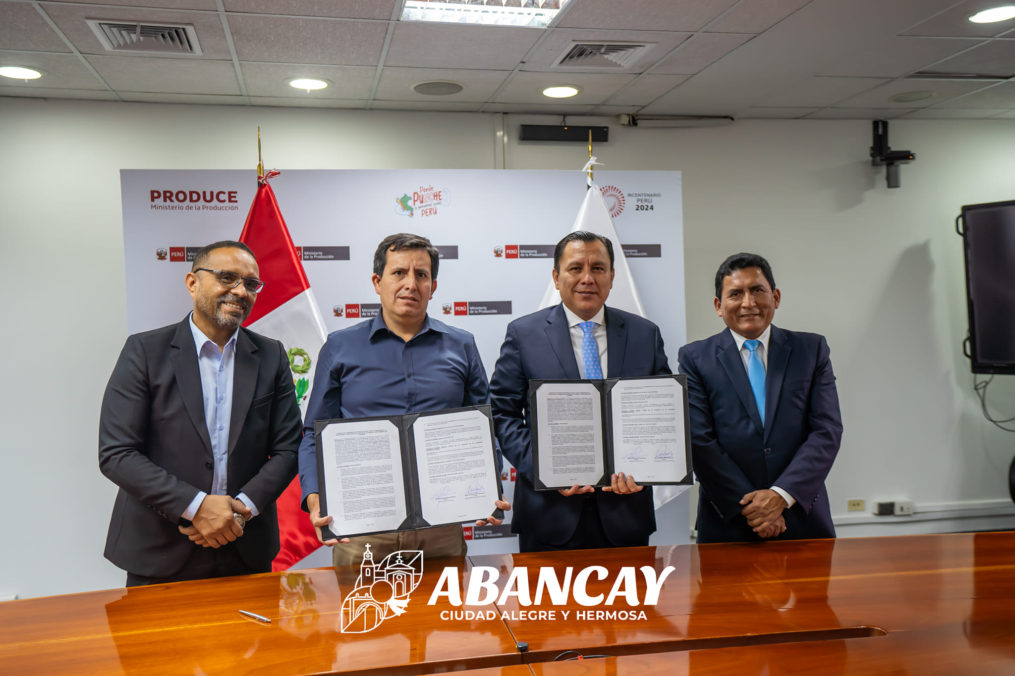 💯 Alcalde Raúl Peña Impulsa Construcción Del Nuevo Mercado De Villa Ampay Tras Más De 30 Años De Espera.