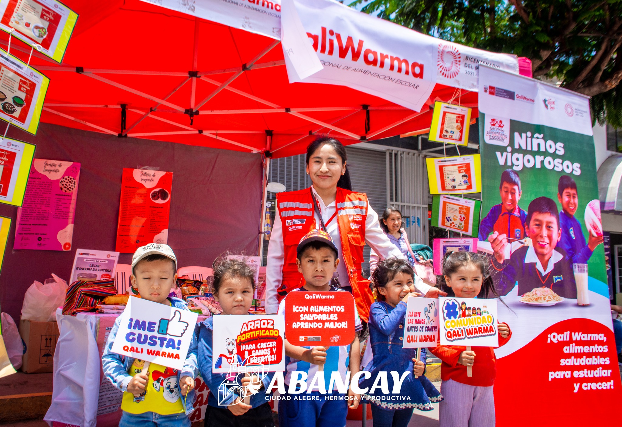💯Municipalidad De Abancay E Instituciones Realizaron La Caravana Multisectorial Por El Día De La Alimentación Y Lucha Contra La Anemia.