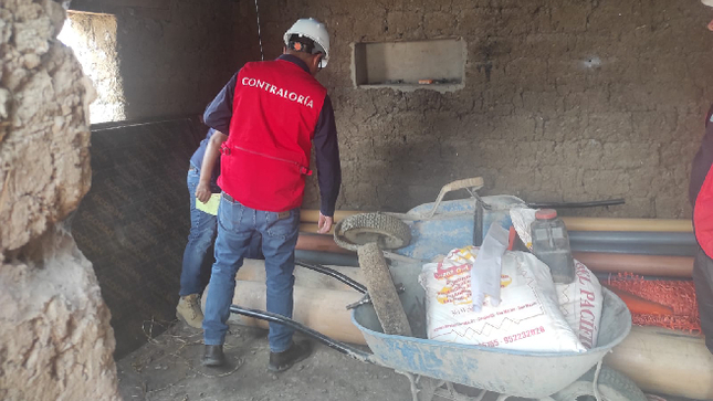 Apurímac.– La Contraloría General, a través del Órgano de Control Institucional (OCI) de la Municipalidad Provincial de Abancay, ha identificado irregularidades en la obra de mejoramiento de la transitabilidad vehicular y peatonal en Tamburco, Abancay, Apurímac. El proyecto, que está siendo ejecutado por el municipio distrital de Tamburco, tiene un valor superior a los S/ 7 millones.