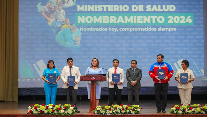 Presidenta Dina Boluarte: “Vamos a lograr el nombramiento del 100 % de los trabajadores CAS del sector salud”