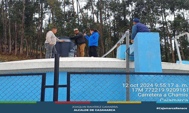 ποΈ La Municipalidad Provincial de Cajamarca continΓΊa con los trabajos de pavimentaciΓ³n de la Av. Universitaria, conocida como βCarretera los Patosβ, alcanzando un progreso del 22% en los trabajos. Actualmente, se han vaciado con concreto las zapatas del puente y se ha completado gran parte de los movimientos de tierra y la colocaciΓ³n de over en la vΓa.
π AdemΓ‘s, se han realizado ensayos de densidad de campo para asegurar la compactaciΓ³n adecuada de la subrasante, siguiendo el expediente tΓ©cnico. Estos trabajos, que se llevan a cabo sin inconvenientes, contribuirΓ‘n a mejorar la transitabilidad, reducir problemas de salud relacionados con el polvo y descongestionar el trΓ‘nsito al conectar la Av. Atahualpa con la vΓa de evitamiento sur, beneficiando a toda la comunidad cajamarquina.
π Β‘Con Joaquin Ramirez, Cajamarca Renace!