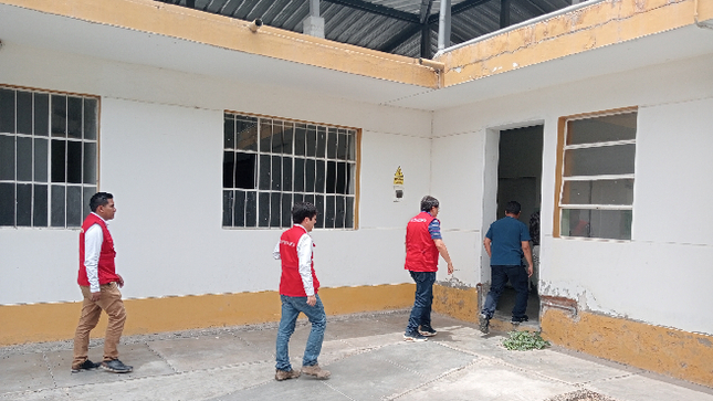 Lambayeque. – La Contraloría General advirtió incongruencias en las bases integradas y el expediente técnico del procedimiento de selección para la ejecución de la obra de mejoramiento de los servicios de salud del Hospital de Ferreñafe. Estas inconsistencias podrían afectar la transparencia y libertad de concurrencia en la selección de proveedores por parte del Gobierno Regional (GoRe) de Lambayeque, lo que podría generar sobrecostos y comprometer la funcionalidad de la infraestructura y los servicios de salud del hospital.