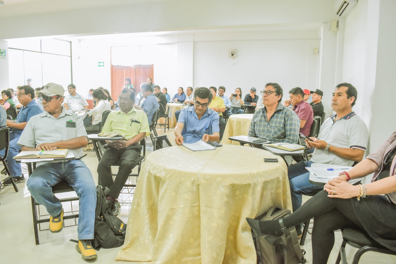 Expertos plantean estrategias para fortalecer cooperativas agrarias del norte en I Taller Macroregional organizado por el GORE