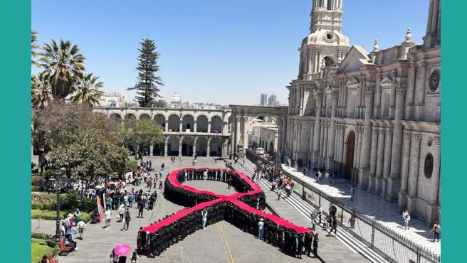 Arequipa: con la formación simbólica de un lazo humano, Minsa clausuró la Semana Nacional de Lucha contra el Cáncer