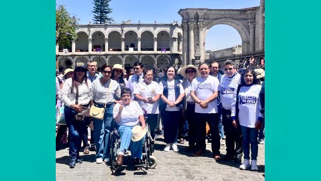 Arequipa: con la formación simbólica de un lazo humano, Minsa clausuró la Semana Nacional de Lucha contra el Cáncer