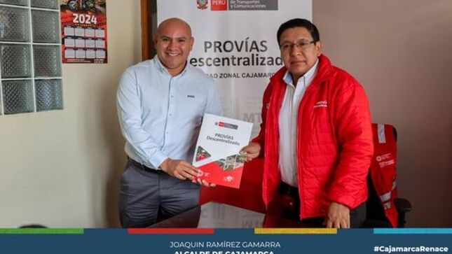 El Alcalde provincial de Cajamarca firmo el convenio con el Ministerio de Transportes y Comunicaciones, para la construcción del Puente Tual, con una inversión cercana a los 2 millones de soles, la actual gestión municipal construirá este proyecto que beneficiará directamente a más de 2,500 familias de la zona. 
Gracias al compromiso de nuestro alcalde de atender las necesidades de los cajamarquinos, este proyecto mejorará la conectividad y la calidad de vida de los pobladores de Huambocancha baja.
¡CON MAS OBRAS CAJAMARCA REANACE!