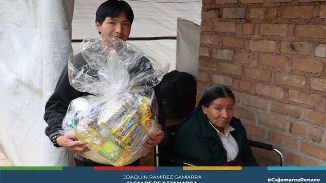 🎁 La actual gestión municipal, liderada por el alcalde Joaquín Ramírez, a través de la Gerencia de Desarrollo Social y Humano y la Oficina Municipal de Atención a la Persona con Discapacidad (OMAPED), hizo entrega de alimentos a más de 30 personas con discapacidad.
🌍 Esta entrega de víveres se enmarca en las actividades programadas para conmemorar el Día Nacional de Personas con Discapacidad y forma parte de los esfuerzos de la municipalidad por brindar asistencia a los participantes de los programas sociales que se llevan a cabo en diferentes sectores de la ciudad.
🏆 ¡Con Joaquin Ramirez, Cajamarca Renace!