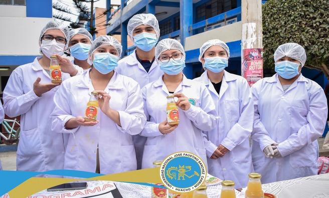 Se realizó una expoferia con la participación de cerca de 300 universitarios de los diferentes ciclos de la especialidad, por el 31° aniversario de la Escuela Profesional de Ingeniería Industrial.