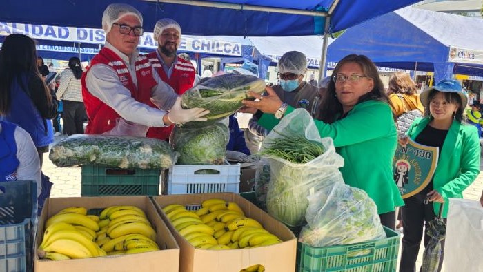 Alimentos frescos para complementar servicio alimentario escolar