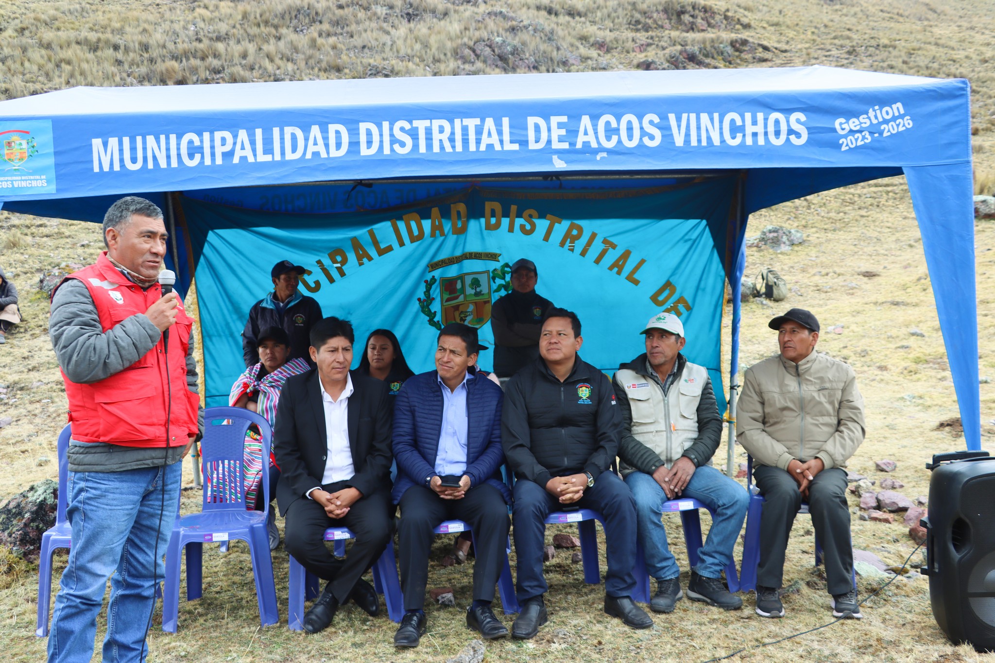 DRA Ayacucho coloca primera piedra para la construcción de una qocha en Ccacce - Huamanga 