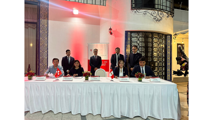 Alcaldesa participa del lanzamiento de "Programa de Cooperaci贸n Suiza".
