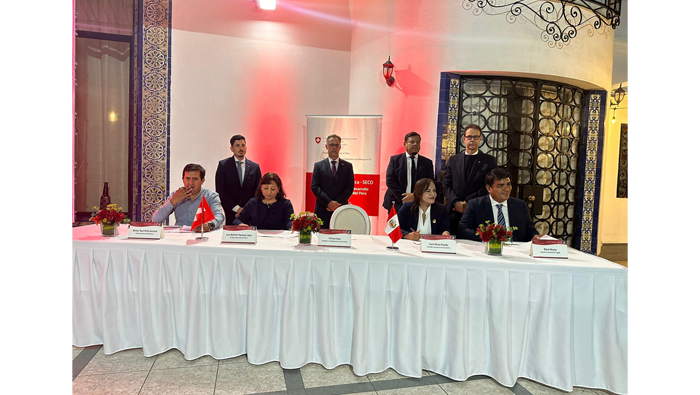 Alcaldesa participa del lanzamiento de "Programa de Cooperaci贸n Suiza".