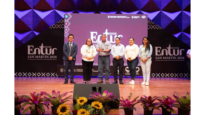 Premian a la municipalidad provincial de san martรญn por compromiso con el desarrollo del Turismo.