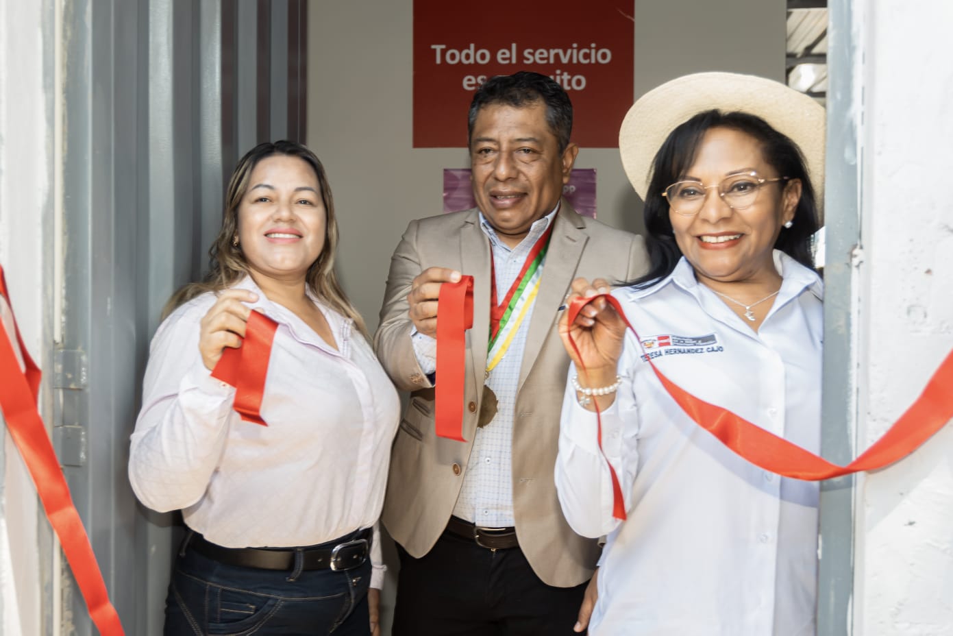 Vicegobernadora regional y ministra Teresa Hernández presiden inauguración de Centro Emergencia Mujer en Catacaos