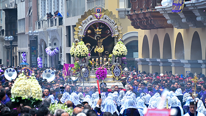 Homenaje al Señor de los Milagros - 3