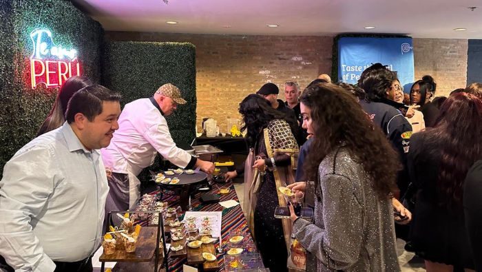 Consulado General del Perú en Chicago participó en actividades de la Semana de la Moda