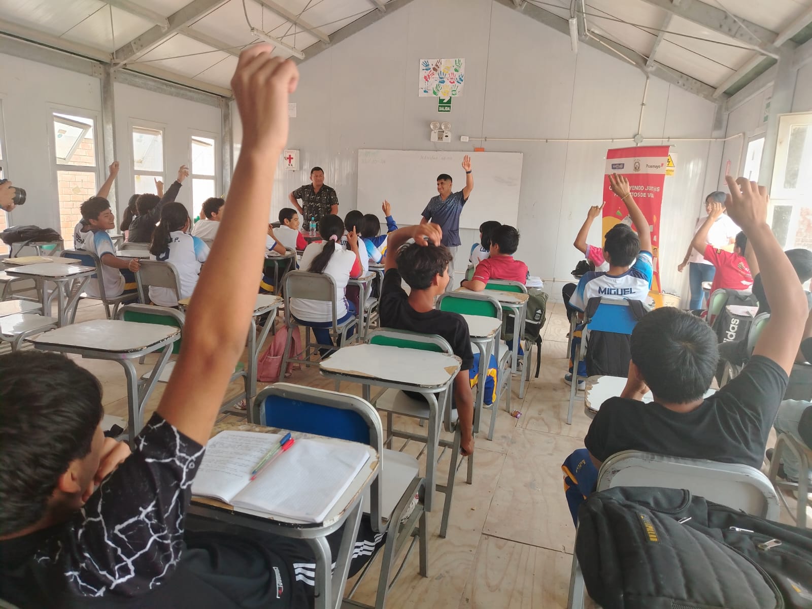Durante la actividad, el equipo multidisciplinario del Centro de Salud Mental Comunitario Veintiséis de Octubre