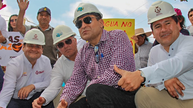 Gobernador regional Jorge Pérez Flores, participó de la prueba en la Cámara de Bombeo para el Tanque de Agua elevado para el sector Villa Hermosa en JLO, en las Instalaciones de EPSEL.