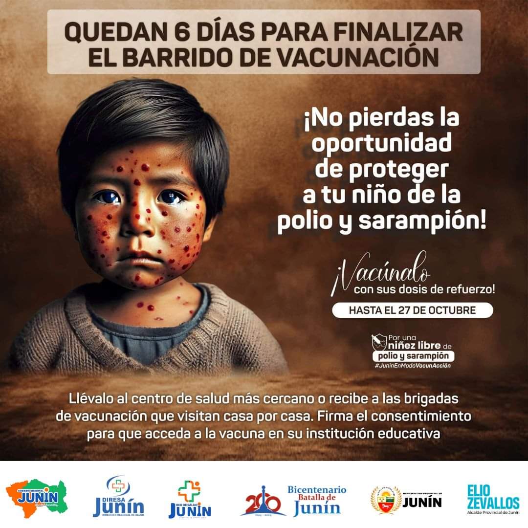 Comunicado con niño con sarampión al costado. 