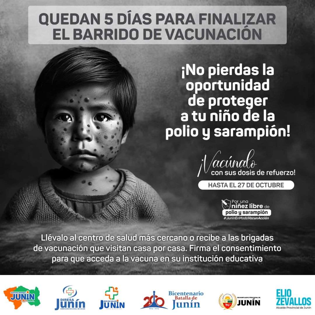 Comunicado con niño con sarampión al costado 