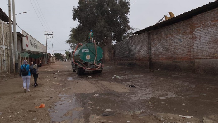 Regado de calles