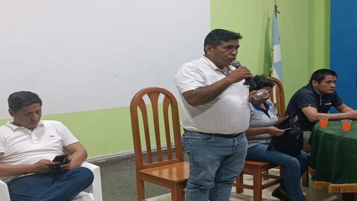 Alcalde Jordan Soria Runachagua firma acuerdos con pobladores de Anashirona.