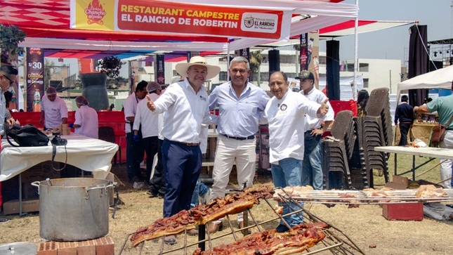 Alcalde Provincial participa en la inauguración de la Feria del Chancho al Palo en Huaral