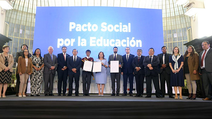 Ejecutivo, gremios y organizaciones sociales se comprometen a trabajar de manera conjunta para transformar las vidas de millones de peruanos.
