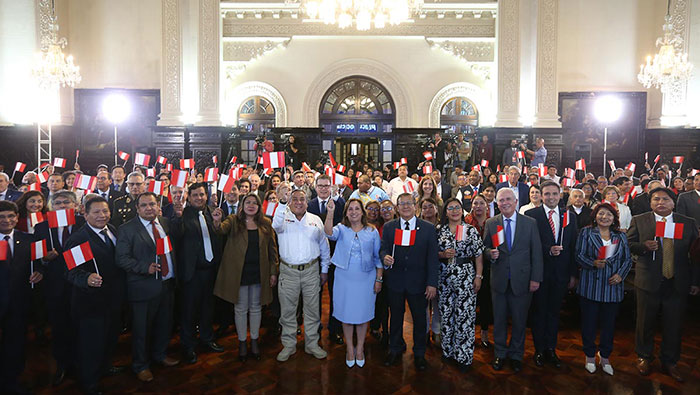 Ejecutivo, gremios y organizaciones sociales se comprometen a trabajar de manera conjunta para transformar las vidas de millones de peruanos.