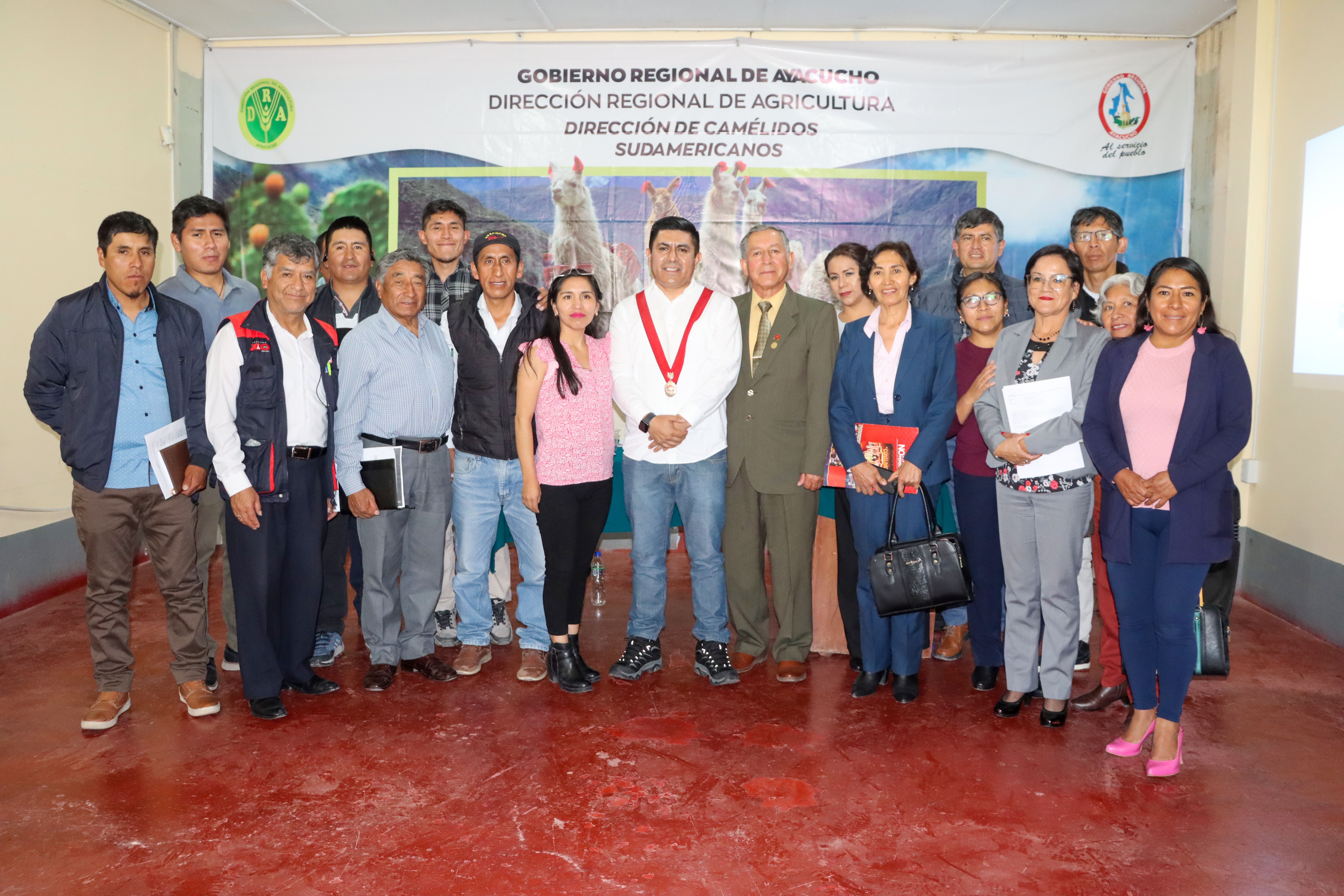 DRA Ayacucho sostuvo reunión para atender las necesidades de los productores alpaqueros