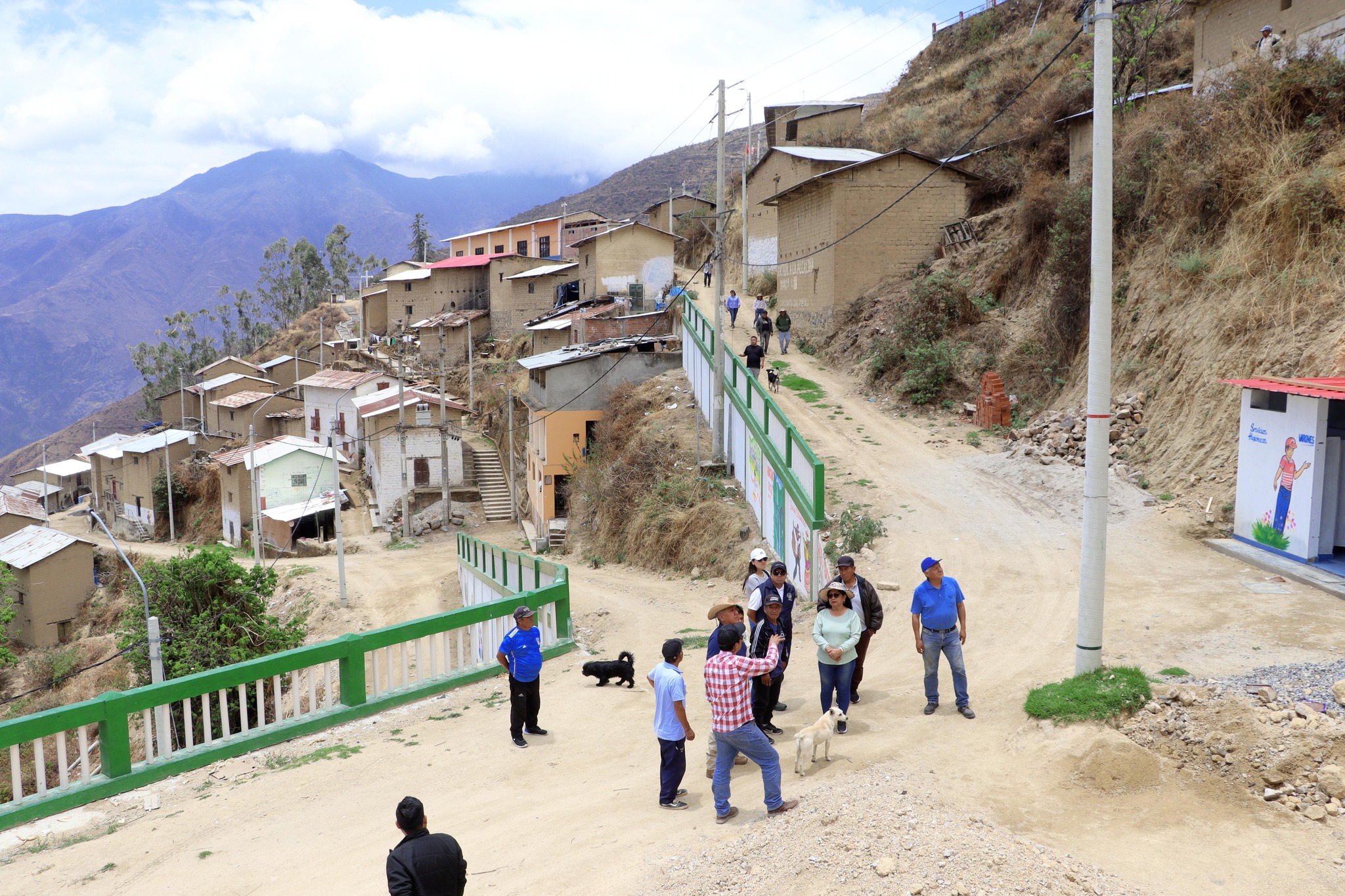 Huascoy recibe por primera vez la visita de un alcalde provincial