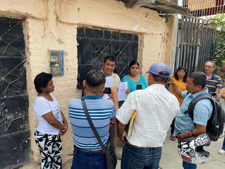 DESAGÜES COLAPSADOS EN CALLE UGARTE