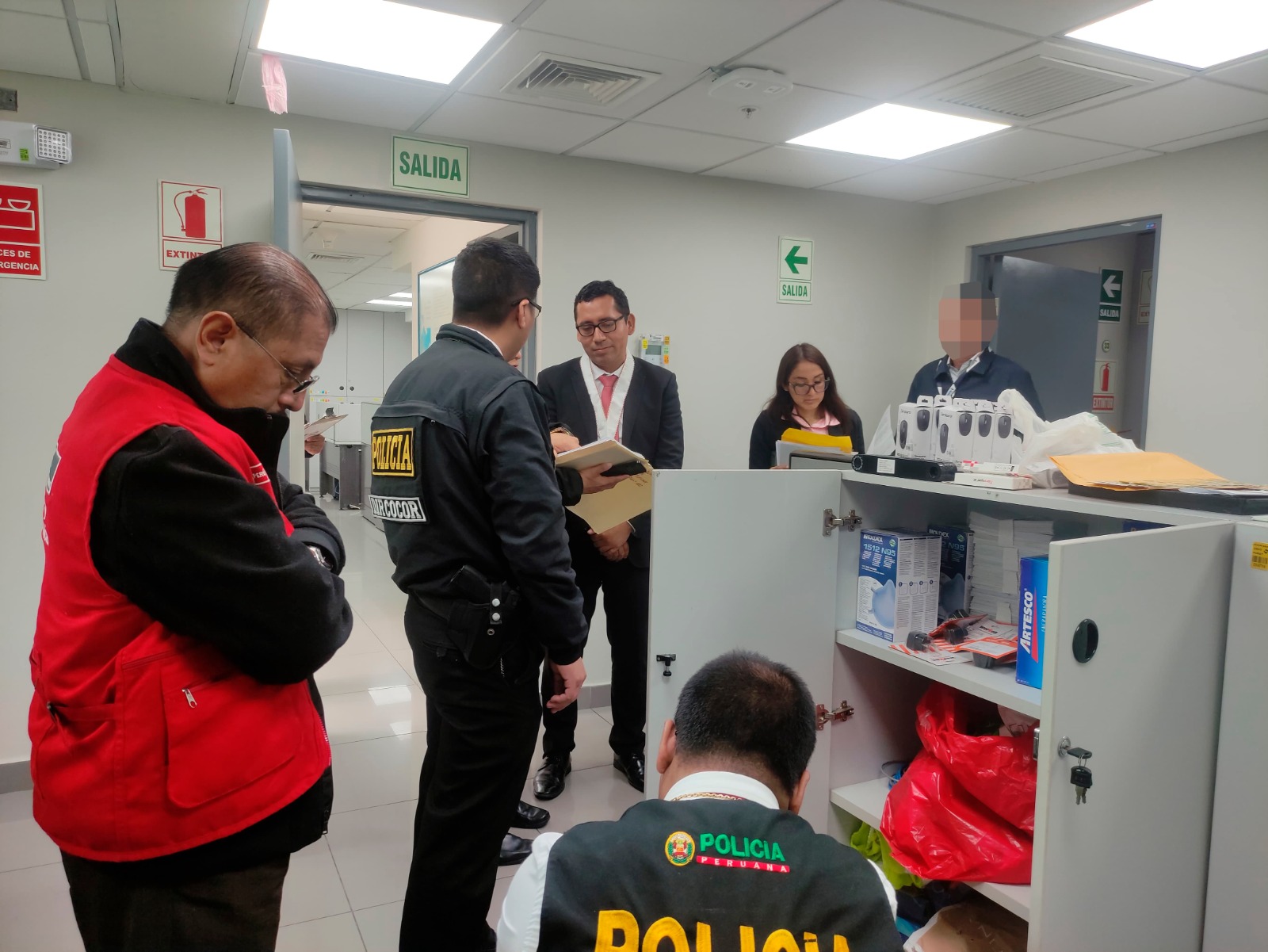 Fiscalía dirige detención de trabajador de la Aduana Marítima del Callao por la presunta venta de bienes patrimoniales de Sunat