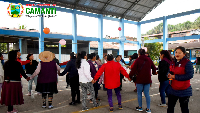 Con rotundo éxito se desarrolló el Taller de Escuela de Padres de Familia en Camanti
