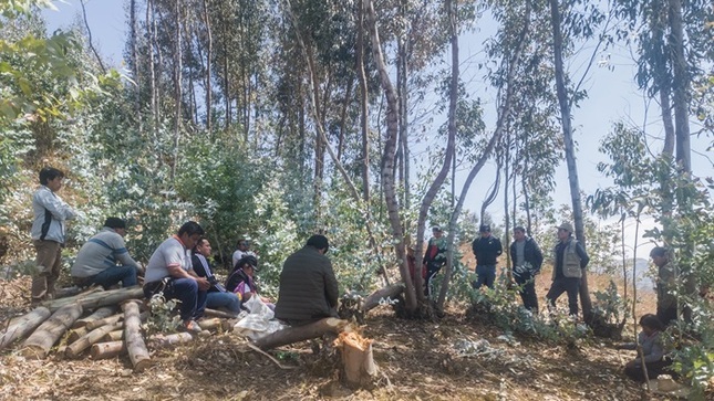 Servidores de la unidad ejecutora realizando actividades de coordinación en el BIP Cerro Sazón