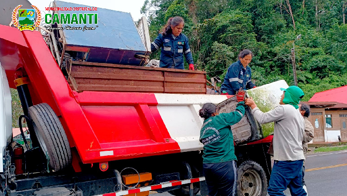 Exitosa Campaña de Recolección de Criaderos de Zancudo del Dengue en Camanti