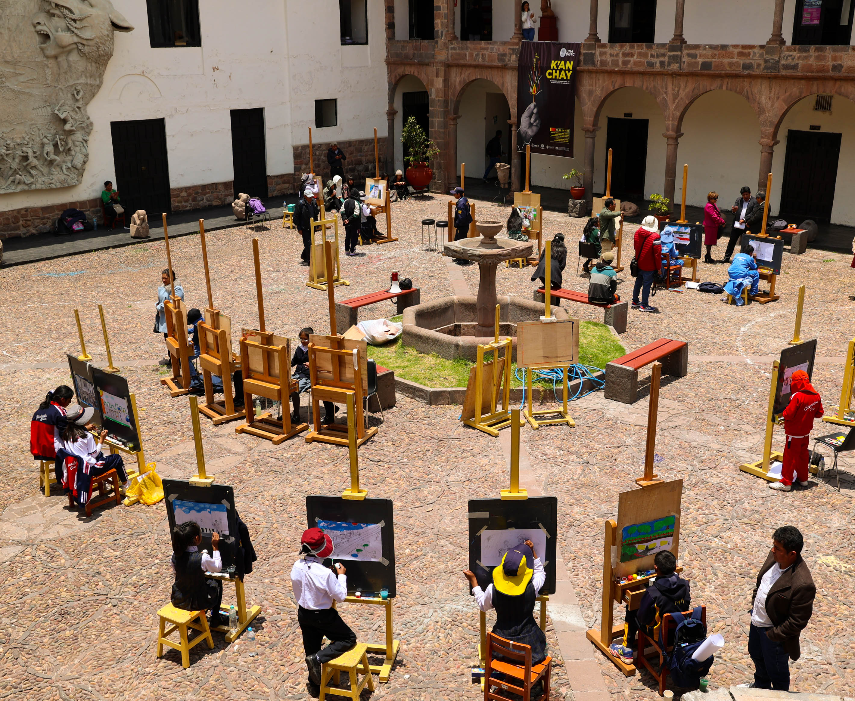 Local de Marqués, escenario donde los estudiantes pudieron plasmar sus obras 