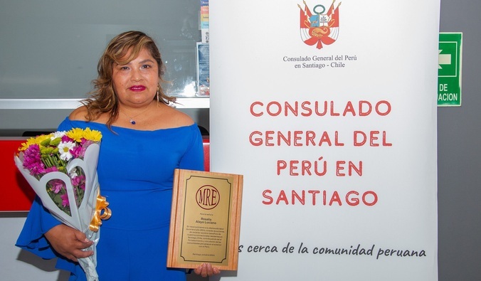 Ceremonia de premiación “Peruanos y Peruanas que residen en el Exterior” en Santiago