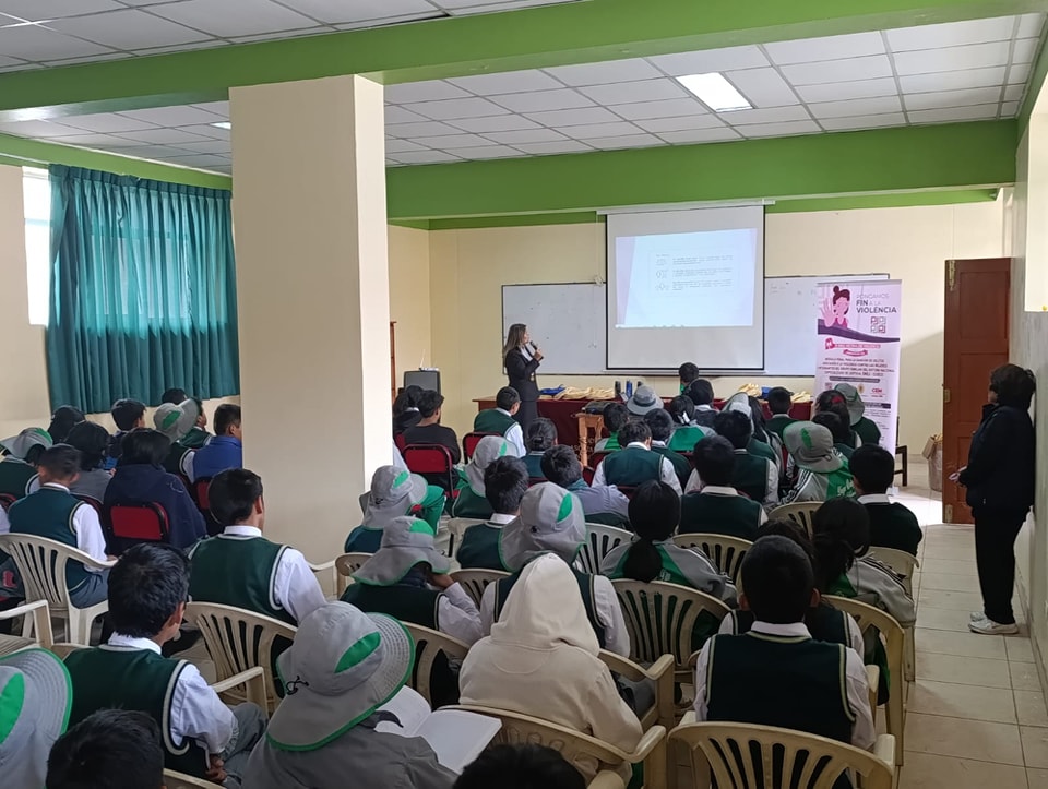 SNEJ Cusco realizó charlas de prevención en violencia familiar a estudiantes del Colegio Diego Quispe Tito