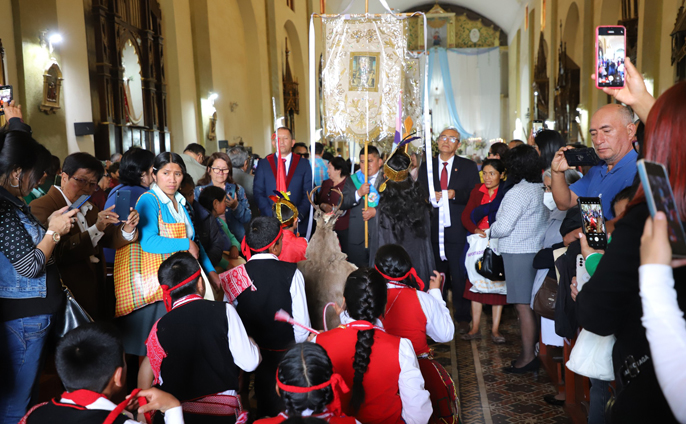 Solemne procesión de la venerada imagen de la santísima virgen del rosario