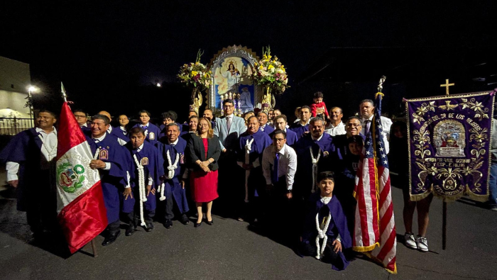 Arizona: comunidad peruana rinde homenaje al Cristo Moreno en Mesa