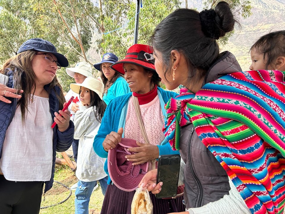 Corte de Cusco participa en jornada de atención itinerante en la comunidad de Huallhua - San Salvador