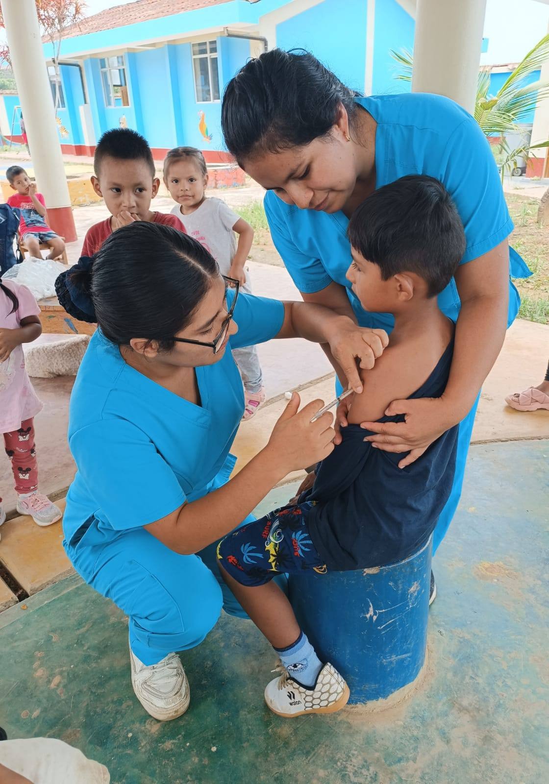 El Gobierno Regional Cusco mediante la Gerencia Regional de Salud (GERESA),  ante el incremento de casos de varicela en la región, dispuso reforzar la vigilancia y el control de esta enfermedad que ocasiona serías complicaciones a la salud, principalmente de la niñez.