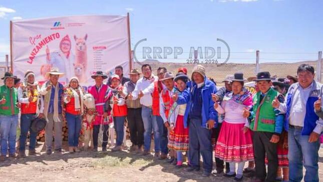 Distrito de Ichuña participo en el lanzamiento del Proyecto - Mejoramiento de Crianza de Camelidos Sudamericanos de parte del GORE