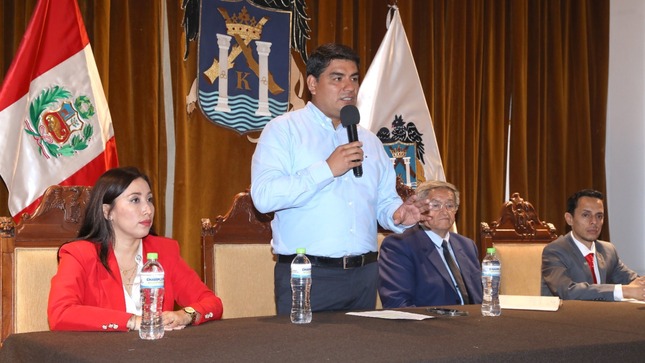 Socializan propuesta de Ciudad Satélite - La Libertad