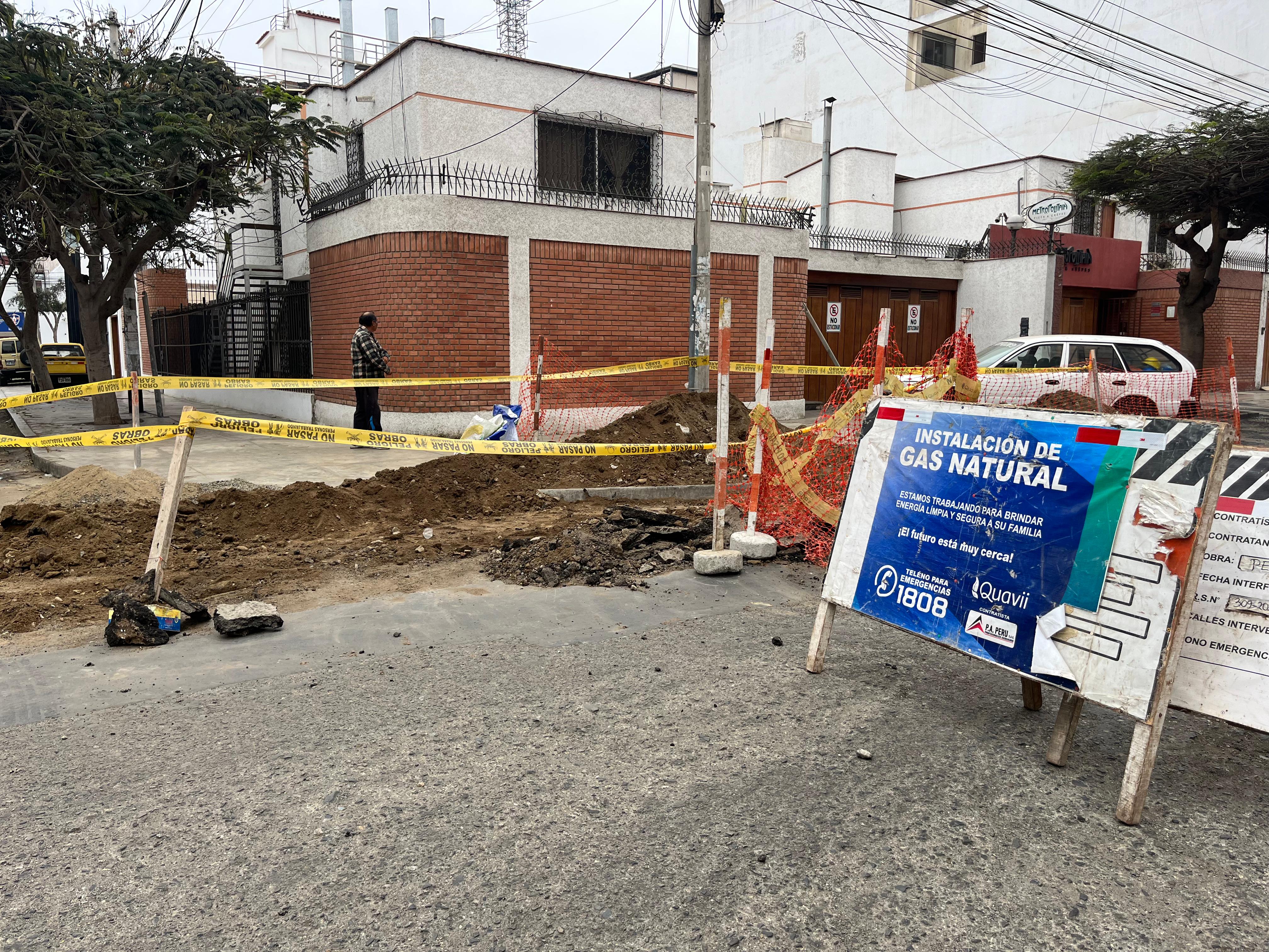 Ingenieros especialistas supervisan obras de empresas privadas que dañan las pistas