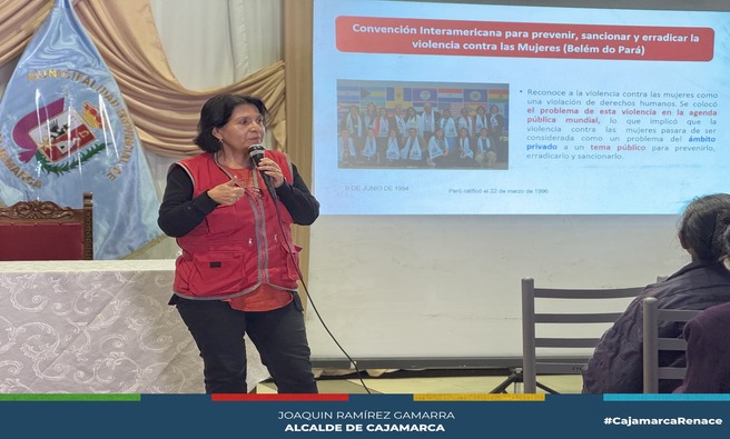 🚫 La Municipalidad Provincial de Cajamarca realizó charlas de concienciación y prevención sobre el acoso. Estas actividades tienen como objetivo evitar comportamientos de hostigamiento y mantener espacios seguros para toda la comunidad.
👨👩👧👦 La actual gestión municipal reconoce la importancia de informar y concientizar a la población sobre esta problemática, con el fin de fomentar un entorno más respetuoso y libre de violencia, desarrollando estrategias efectivas que contribuyan a la protección y el bienestar de los ciudadanos.
💛 ¡Con Joaquin Ramírez, Cajamarca Renace!