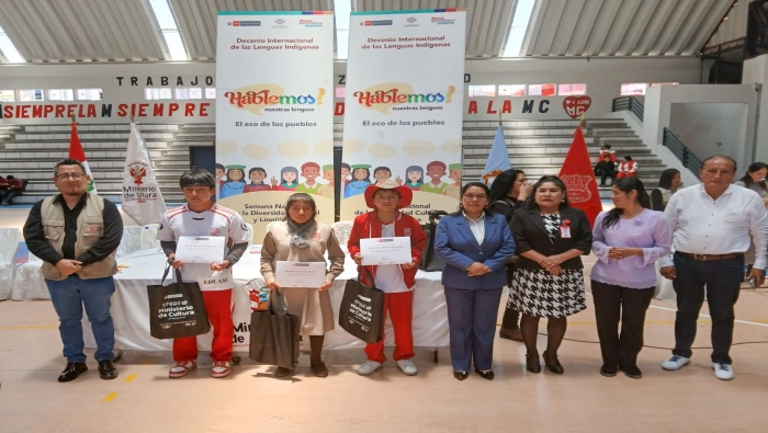 Lenguas Indígenas: Más de 50 estudiantes de colegio emblemático de Ayacucho aprenden quechua de manera gratuita gracias a curso del Mincul